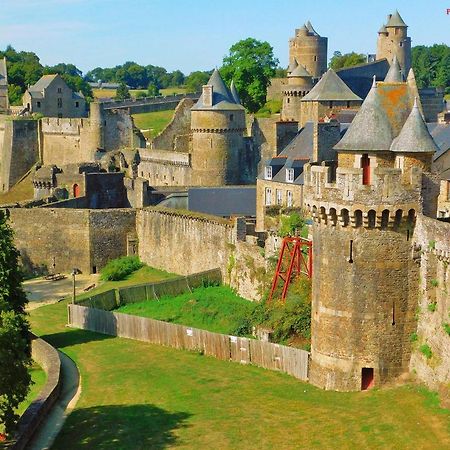 L'Escale Fougeraise Apartment Fougères Екстериор снимка
