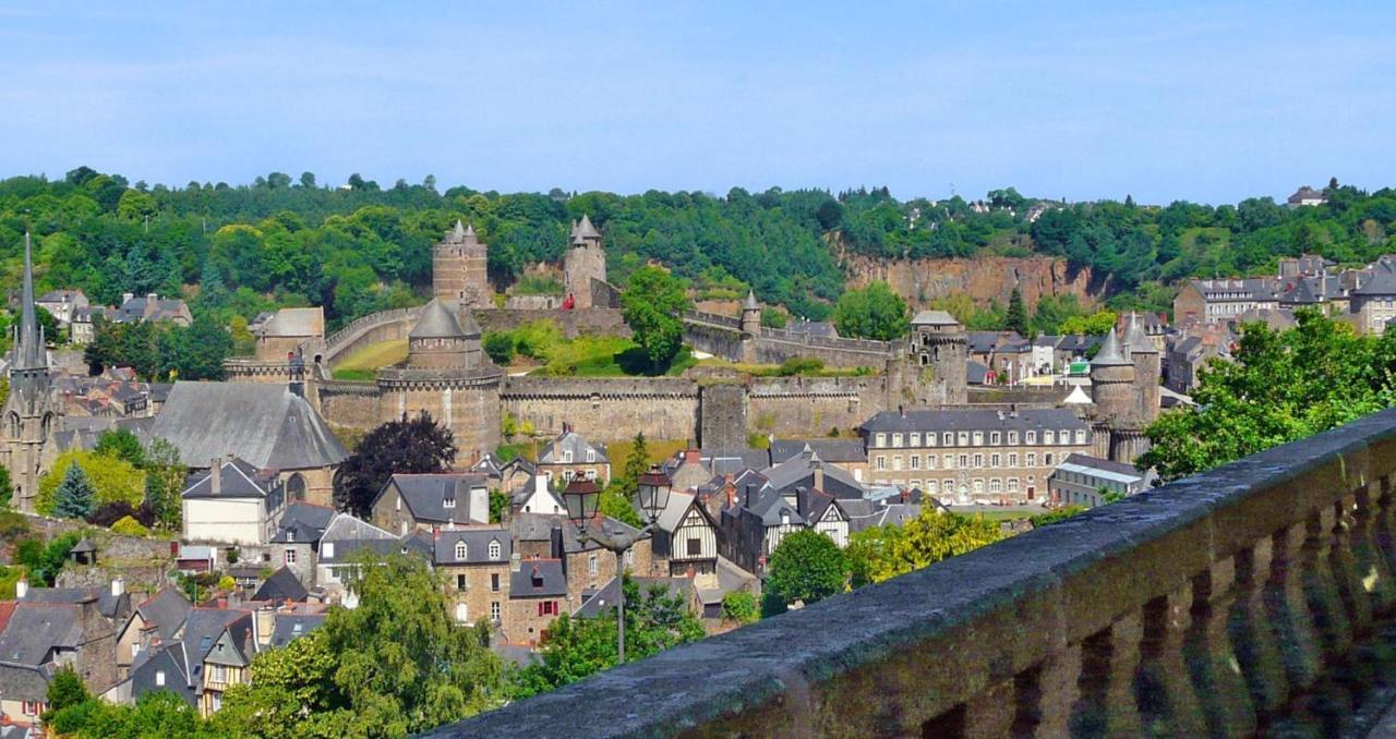 L'Escale Fougeraise Apartment Fougères Екстериор снимка